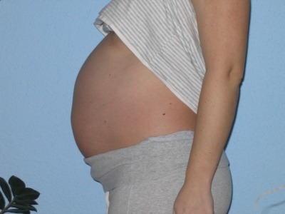 obrázek 28. týden těhotenství - bok