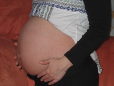 obrázek 33. týden těhotenství - bok