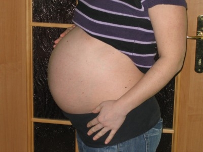 obrázek 34. týden těhotenství - bok
